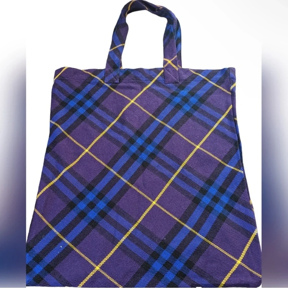 Large NWOT Burberry Shopping Tote 23" x 20" - Picture 2 of 5